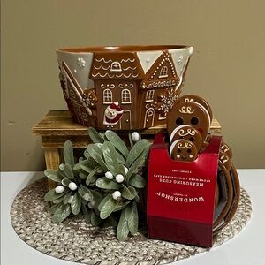 Wondershop Festive Gingerbread House Bowl & Set of Measuring Cups Bundle